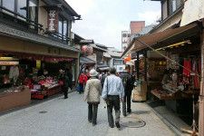 見どころがたくさんある京都ではお土産に悩むことも（写真はイメージ）【写真：写真AC】