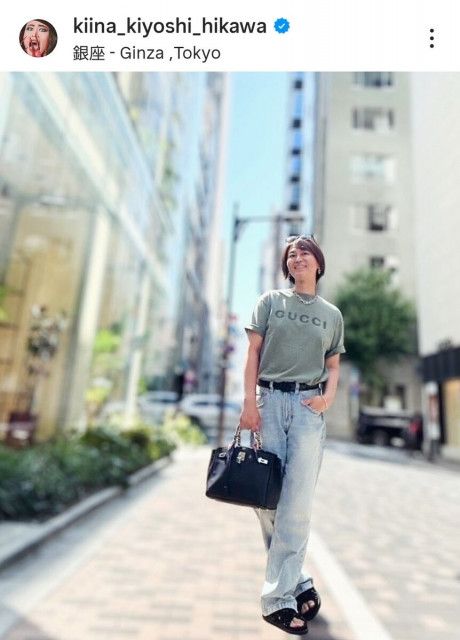 ４７歳・氷川きよし　銀座で芸能人オーラ全開だ！「ぶらぶらぶらり〜」高級ブランドのＴシャツが素敵