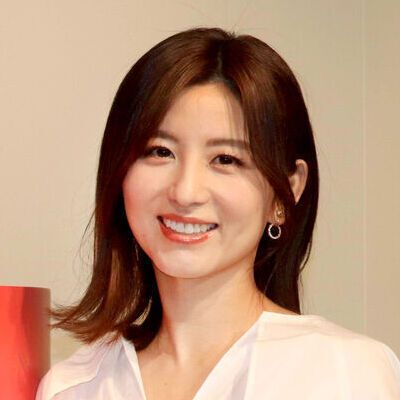 宇賀なつみアナ　海で見せた全身ショット「奇跡の一枚」フォロワーくぎ付け「マーメイド発見」「憧れます」