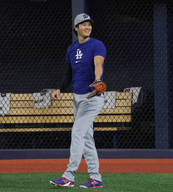 大谷翔平が「俺たちにお前は必要ない」のファンに粋なサービス　敵地は盛り上がり笑顔に