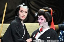 雪組スター・和希そらが人間の振れ幅を表現した宝塚歌劇「心中・恋の大和路」('22年雪組・日本青年館ホール)