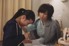 生田斗真がトランスジェンダーの女性をリアルに演じた、映画「彼らが本気で編むときは、」