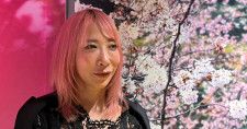 「キラキラしすぎて眩しい」蜷川実花さんが公開した桜の動画に反響広がる