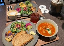 【浅草橋・10月ニューオープン】CAFÉ Tarot (カフェタロー）ならではの魅力をご紹介！タロットやアート好きの方、健康志向の方は特におすすめです