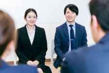 マイナビ・日経2025年卒大学生就職企業人気ランキング（写真AC）