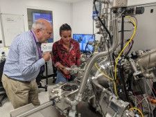 「超高純度のシリコン」の量子ビットを搭載した強力な量子コンピュータ　英国と豪州の研究者らが発表