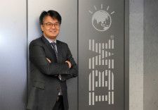 日本IBMの山口明夫社長。同社の箱崎事業所（東京都中央区）でお話を伺った
