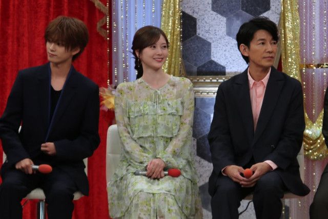 白石麻衣「帰り道に脱ぎ始めたり…」せっかちな一面明かす　「フジテレビドラマライブ2025」