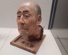 生人形 池之坊（いきにんぎょういけのぼう）　明治時代　松本喜三郎　大阪歴史博物館蔵。その名の通り、生きているような表情