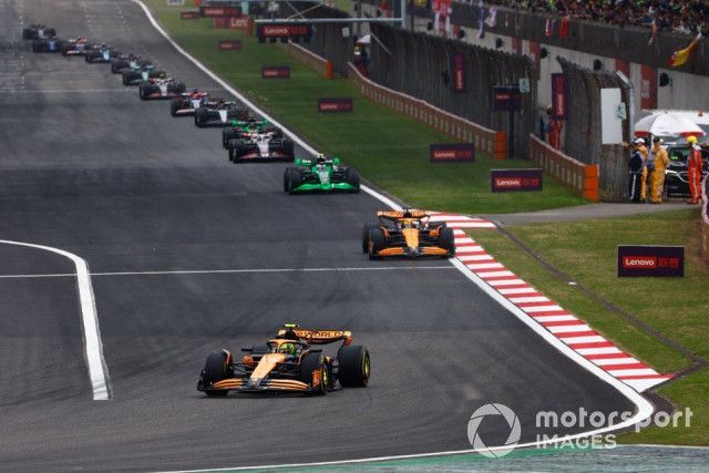 マクラーレン、F1中国GPスプリントで首位陥落のノリスを擁護「彼が謝る必要はない。もっと良いマシンを提供できれば……」
