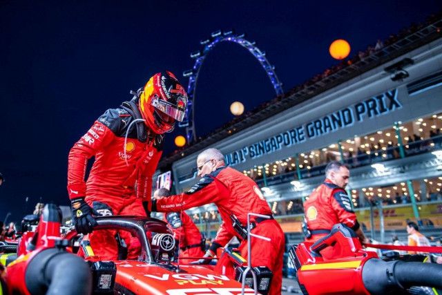 元祖F1ナイトレース、シンガポールGP。ランク首位陥落となったレッドブルは、昨年唯一敗戦を喫した地で巻き返せるのか？｜F1シンガポールGP配信スケジュール(motorsport.com  日本版) - goo ニュース