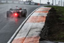 FIA、F1マシンのウエット対策を諦めず。次回テストでは大型ホイールカバーをテストへ
