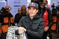 【MotoGP】マルク・マルケス、2024年に向け”腕上がり”の治療で手術受ける。来季のドゥカティデビューに準備着々