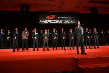 表彰イベント『SUPER GT HEROES 2023』で関係者がモータースポーツ業界への思いを語る。GT500王者の坪井翔「海外の選手から“一番上”と認められるレースに」