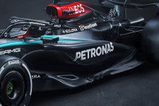 F1新車”雑感”解説2024「メルセデスW15」ダウンウォッシュ採用も、コンパクトなサイドポンツーン。デザイン一新で復活なるか？
