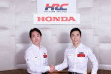 佐藤琢磨、HRCのエクゼクティブ・アドバイザーに就任「四輪モータースポーツの強化と若手ドライバーの育成を、100%の力でお手伝いする」