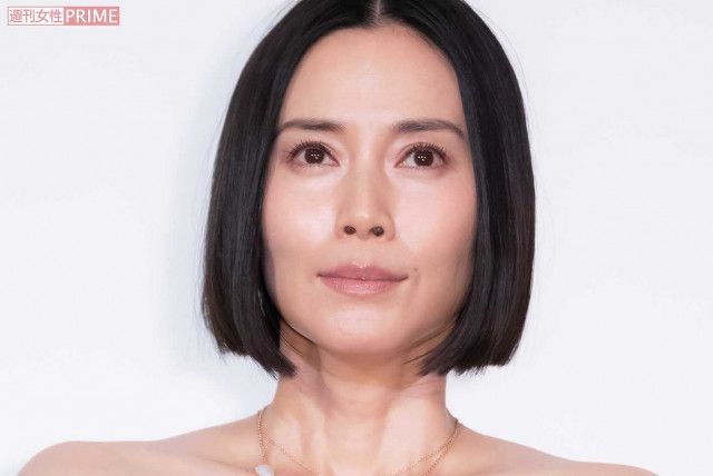 超貴重な“無防備すっぴん姿”、中谷美紀「ひと目で女優とわかる」オフでも全開の美人オーラ