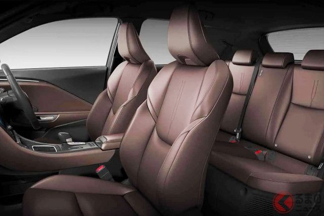 レクサス新「“5人乗り”コンパクトSUV」発表に大反響！ 「一番安くて“リッター28キロ”も走るのは経済的」「エントリーモデルでも高級感スゴイ」の声も集まるLBX！ 快適装備も充実の「エレガント」に注目！