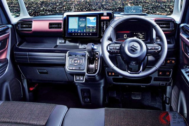 スズキの最新「快適ワゴン」に反響多数!?「最近の軽自動車は本当にスゴい」「乗り込みが楽」の声も！ 153万円の“軽”なのに「まるで高級車」な“快適装備”づくしの「スペーシア」が話題に