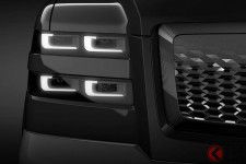 トヨタが新型「センチュリー」の新デザイン公開!? 鳳凰エンブレム＆4眼ライトの存在感スゴい！ 世界初公開は9月6日、SUVとなるのか