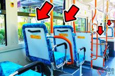 なぜバスには「ヘッドレスト」が無い？ 身体を守る“安全装置”なのに…どうして!? 理由を「国土交通省」に聞いた！