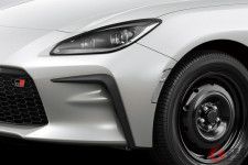 6速MTオンリー！ トヨタ“新”「FRスポーツカー」発売！ 超スポーティな専用アイテム搭載した「カップカーベーシック」登場