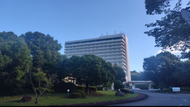 「プールで男子児童が溺れている」と監視員から通報　滋賀県の小5男児 ホテルの屋外プールで溺れ意識不明の重体【高知】