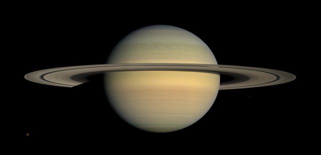 土星の衛星、太陽系最多に　145個、木星の95個を抜く