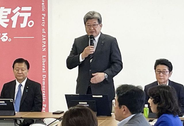 防衛増税先送りの提言案を協議　自民特命委、萩生田氏に対応一任