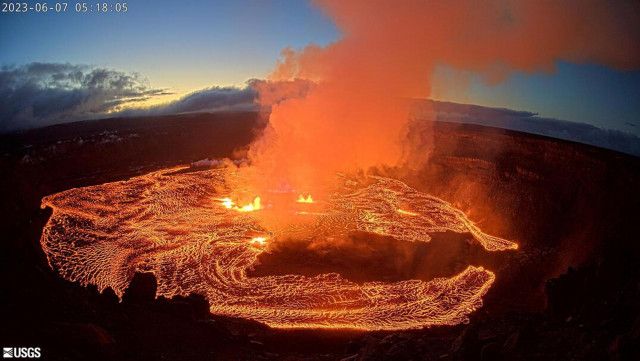 キラウエア火山が噴火　米ハワイ島、警戒引き上げ
