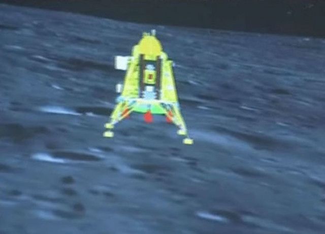 インド、月南極で硫黄の存在確認　無人探査機、組成理解へ手がかり