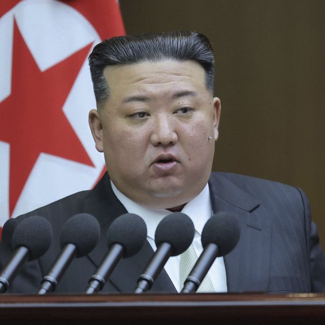 北朝鮮憲法に「核戦力を高度化」　譲歩しないと金正恩氏
