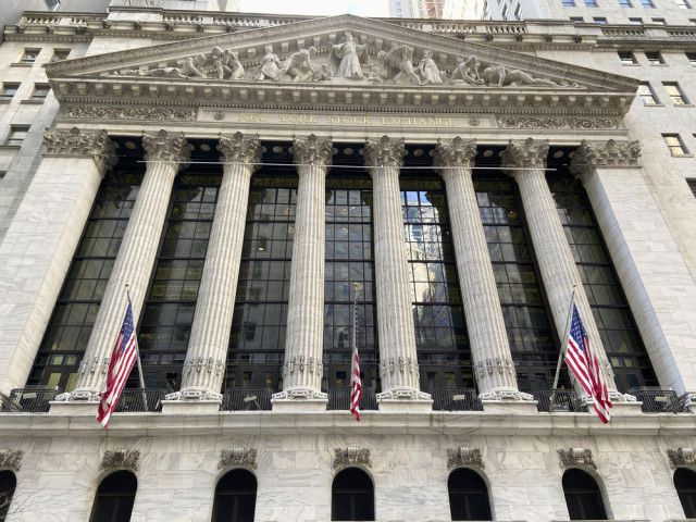 NY株3日続伸216ドル高　米長期金利の低下を好感