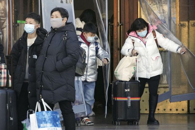 中国春節、延べ90億人移動へ　昨年比倍増、過去最多