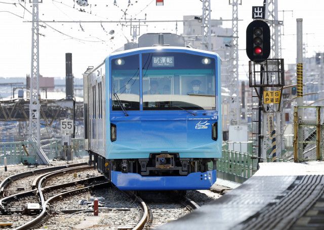 JR東、水素電車の走行試験公開　30年度導入へ「合格点」