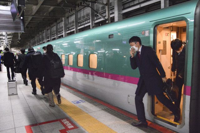 東北新幹線で薬品漏れ想定訓練　JR東日本、仙台駅で避難誘導