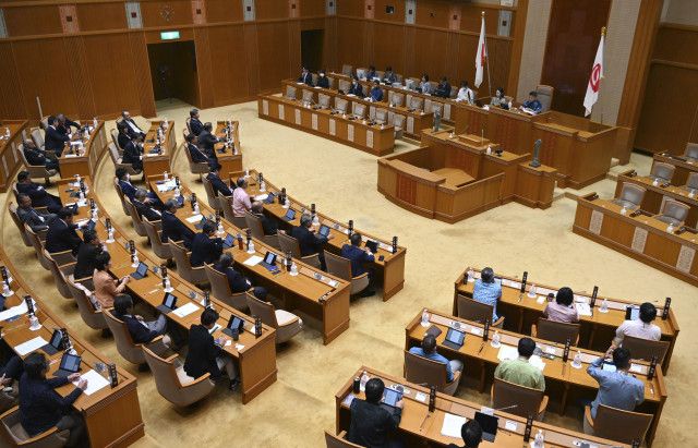 陸自訓練場の撤回へ意見書　沖縄県議会、全会一致で可決