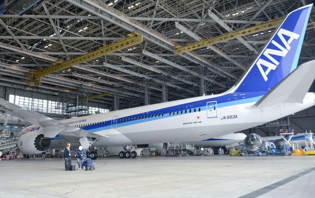 全日空、787―10型公開　新しい国内線仕様機