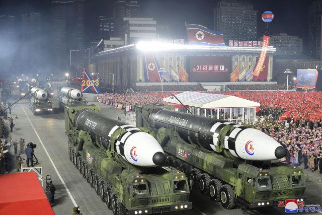 北朝鮮、極超音速ミサイル発射か　日本海側向け、650キロ超飛行