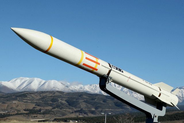 弾道ミサイルの第1波を発射　イランがイスラエルに報復