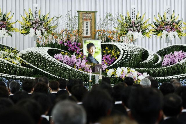 藤岡康太騎手の合同葬営まれる　35歳、落馬事故で死去