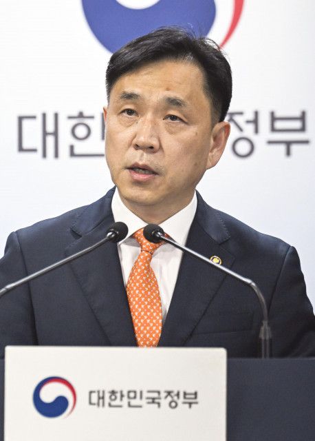 ネイバー「株売却も協議する」　韓国政府は遺憾表明