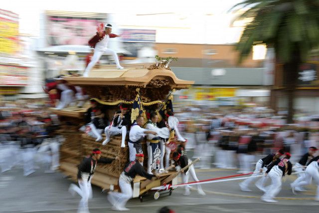 山車22台、豪快に駆け巡る 大阪・岸和田だんじり祭が開催(共同通信) - goo ニュース