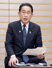 G7広島サミットの開幕を前にインタビューに応じる岸田首相＝15日午後、首相官邸
