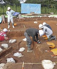 吉野ケ里遺跡で本格発掘開始　謎のエリア、4月調査では石棺墓