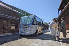 岐阜市が行った自動運転バスの走行実験の様子＝2022年（同市提供）