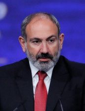 アルメニア首相、和平の用意　アゼルバイジャン、会談不参加