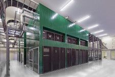 産業技術総合研究所のスーパーコンピューター「ABCI」（産総研提供）