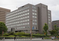 過労で職員自殺、町に賠償命令　6500万円、札幌地裁