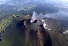 浅間山噴火、19万人避難を想定　6市町村、協議会が広域計画公表